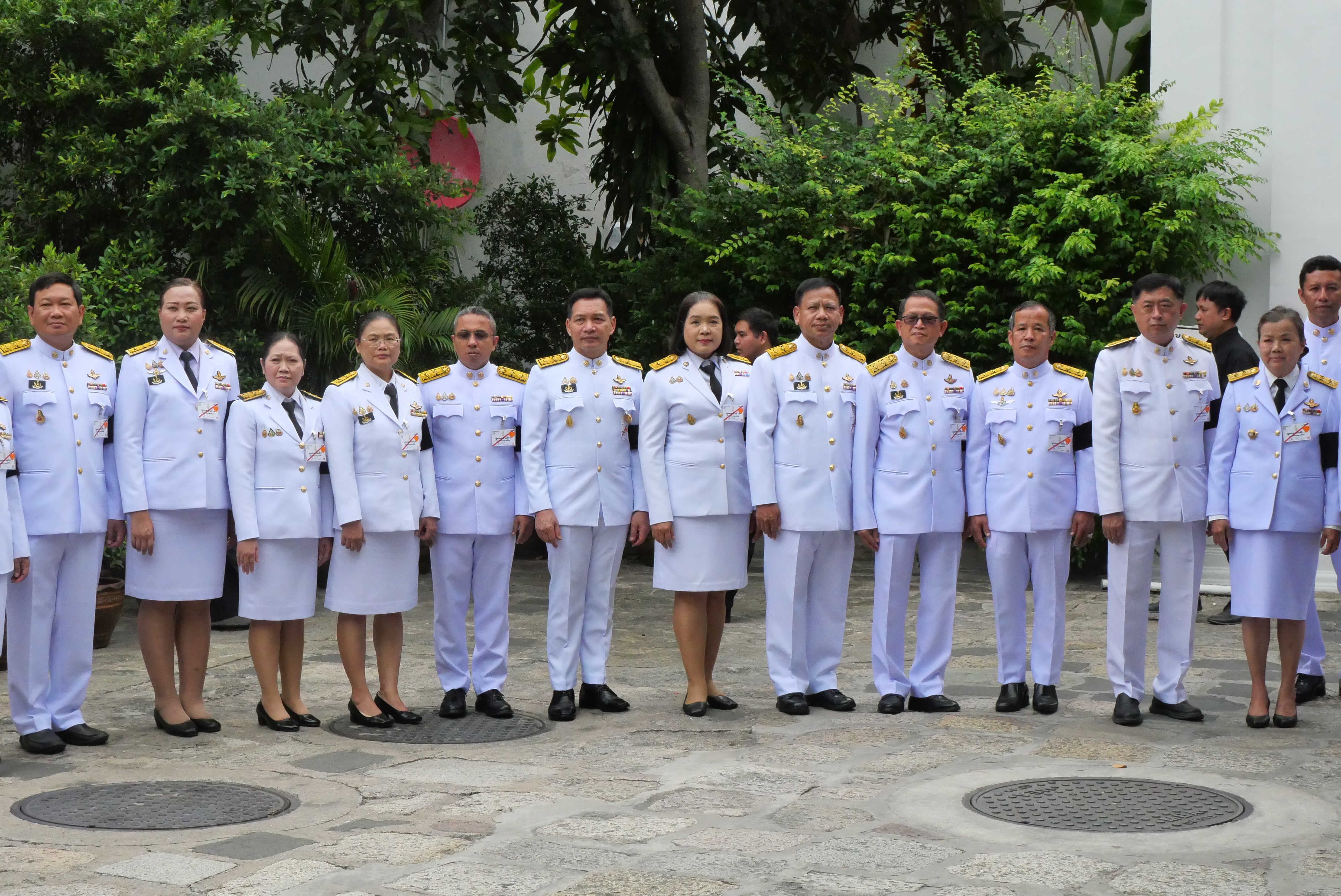 title - ส.ป.ก. ร่วมเข้าเฝ้าฯ ในพระพิธีธรรมสวดพระอภิธรรมพระศพสมเด็จพระเจ้าลูกเธอ เจ้าฟ้าพัชรกิติยาภา นเรนทิราเทพยวดี กรมหลวงราชสาริณีสิริพัชร มหาวัชรราชธิดา